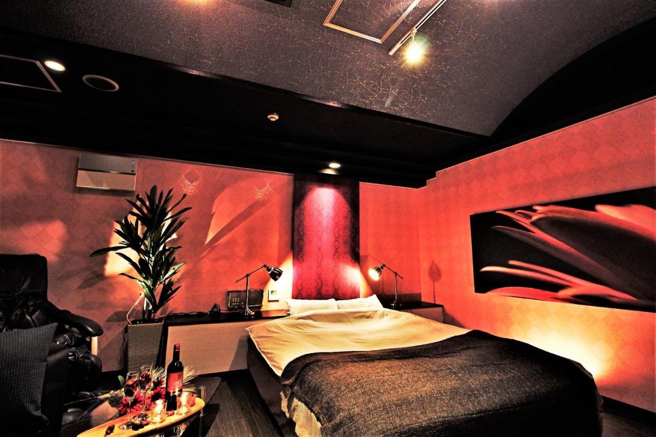 O2 -adult Only- 3*
