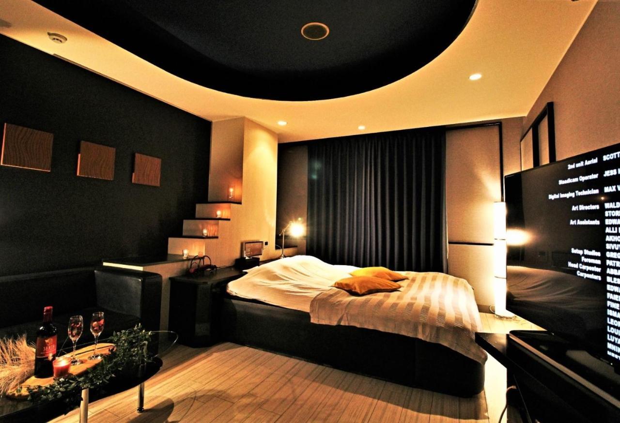 O2 -adult Only- 3*