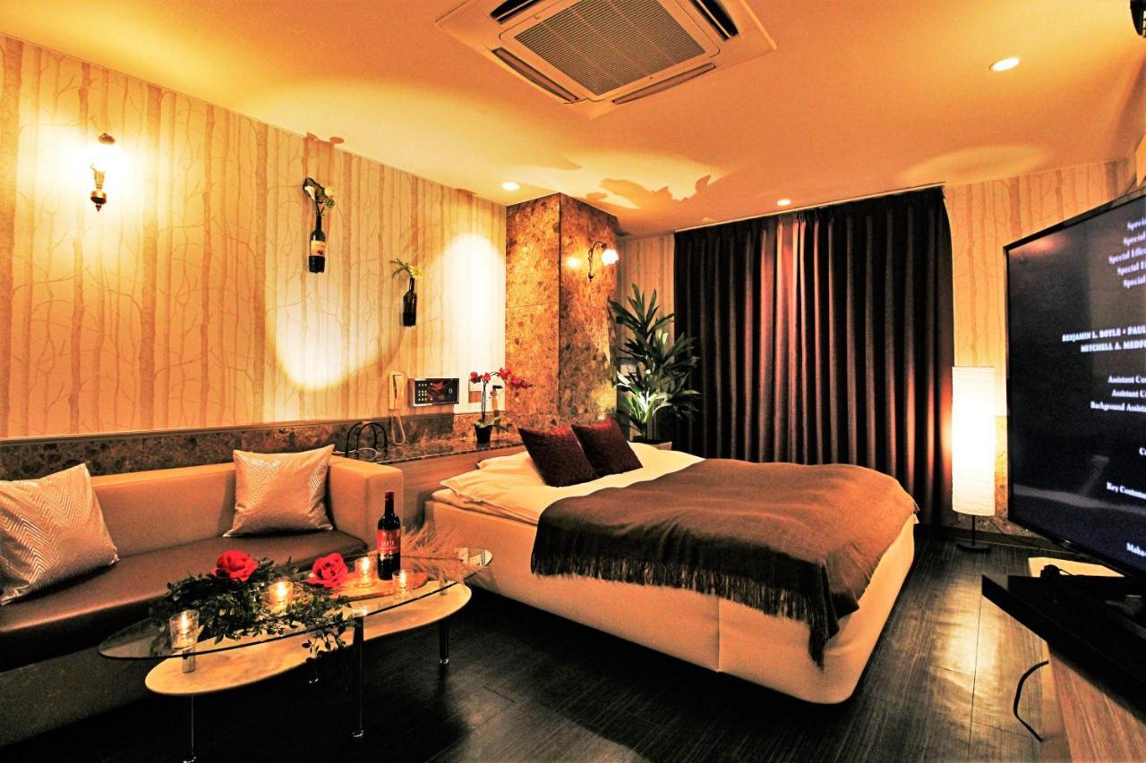 O2 -adult Only-