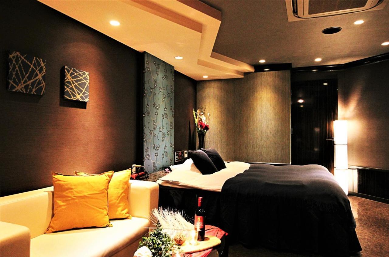 O2 -adult Only- 3* Hirabari