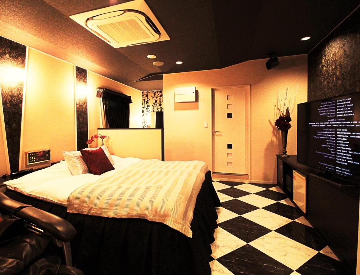 O2 -adult Only-