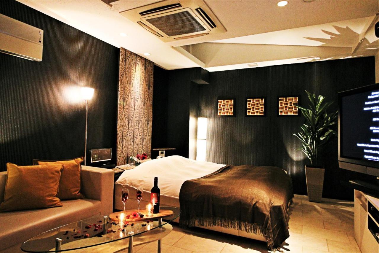 O2 -adult Only- โรงแรม