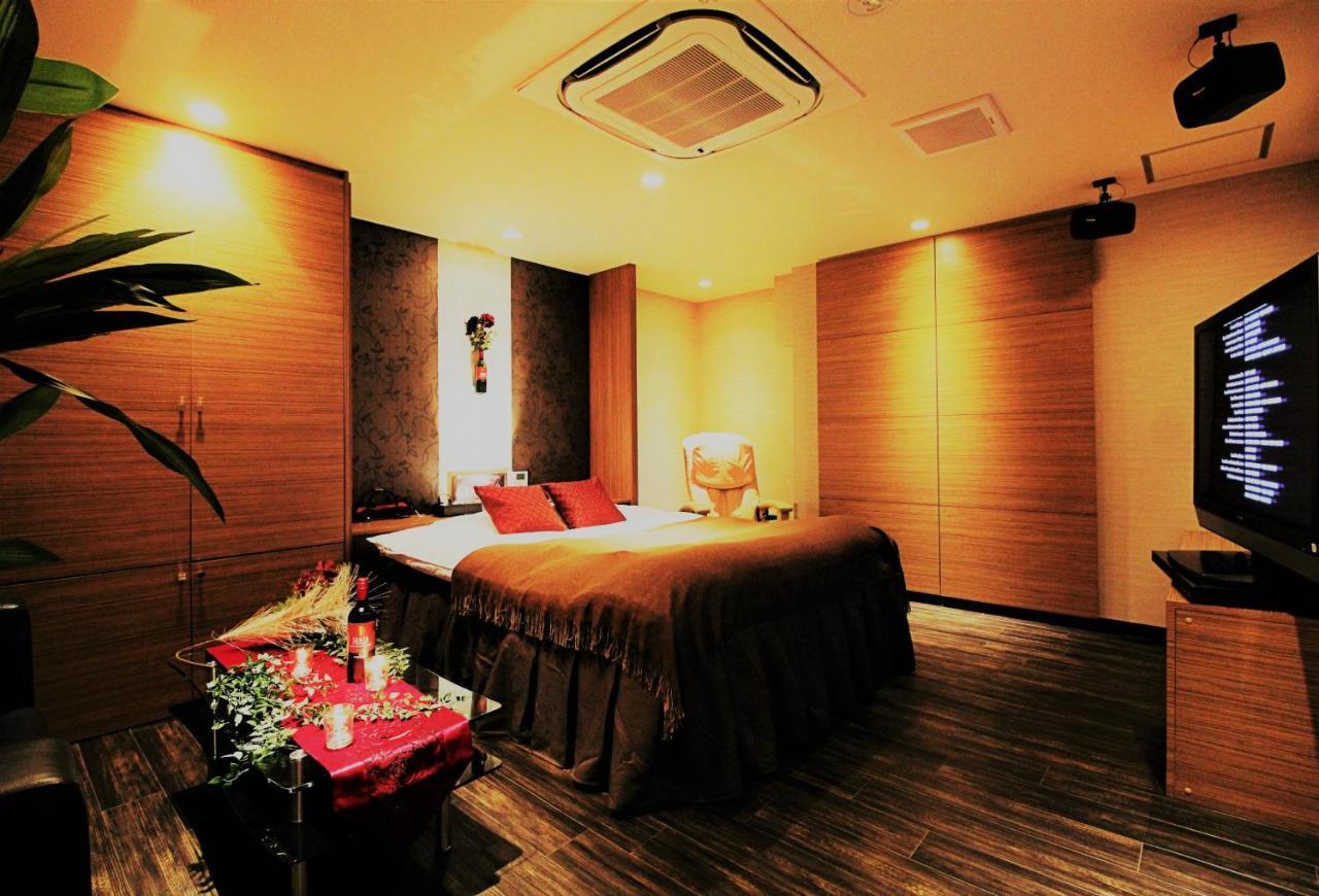 โรงแรม O2 -adult Only-